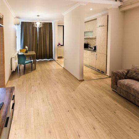 Rose Luxury Apartment Мамая Экстерьер фото